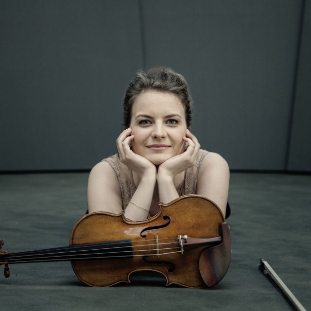 Veronika Eberle | foto:  Felix Broede Deutsche Grammophon