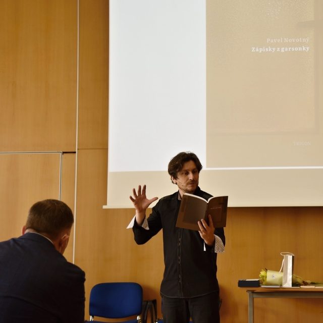 Jedním z oceněných je i Pavel Novotný,  který za Zápisky z garsonky letos už získal Magnesii Literu | foto: Liberecký kraj