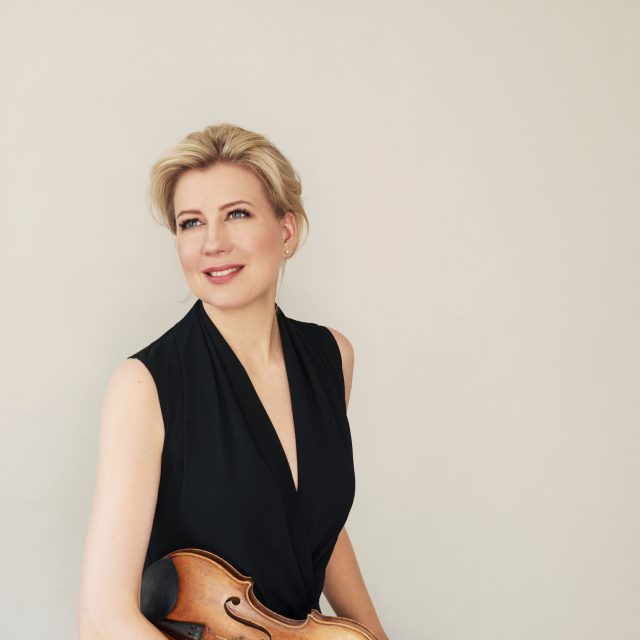 Houslistka Elina Vähälä | foto: Elina Simonen