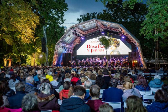 Open air koncert Rusalka v parku 28. srpna v zámeckém areálu v Litni