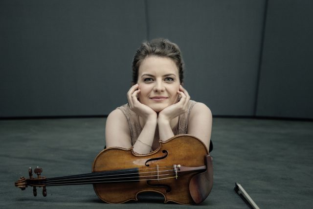 Veronika Eberle | foto:  Felix Broede Deutsche Grammophon
